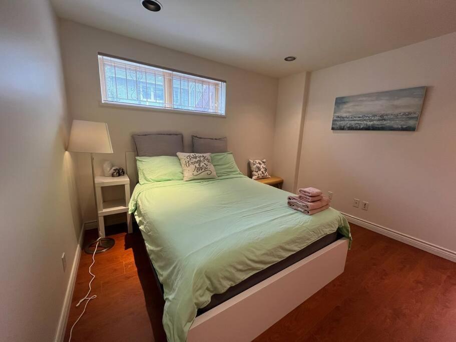 Chic 2br In West * Vancouver