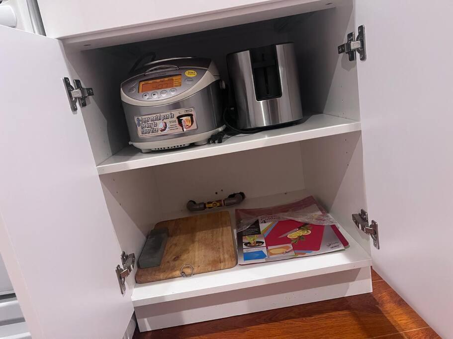 Chic 2br In West Apartment Vancouver